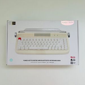 YUNZII ACTTO Wireless Typewriter Keyboard Bluetooth Stand for Tablet, Phone, PC